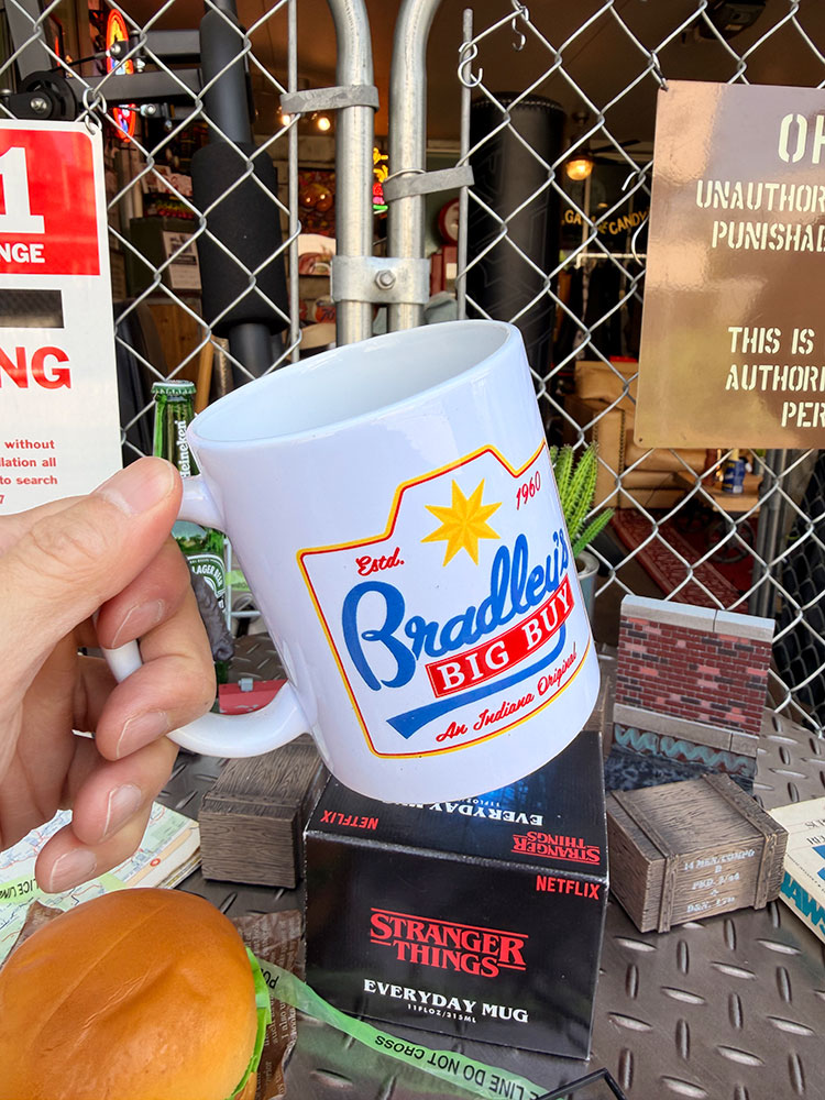 Netflix�ɥ�ޡ����ȥ�󥸥㡼���󥰥���Bradley's�����ե�����롡�ޥ����åס�315ml���������å�