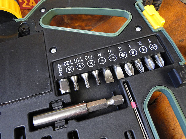 ����ȥ� �⡼���������롡���񥻥å�