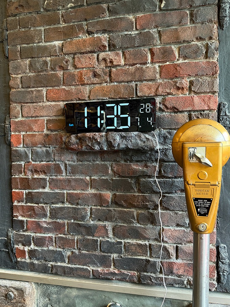 SLOWER�����������Wi-Fi��LED�ǥ����륯���å�