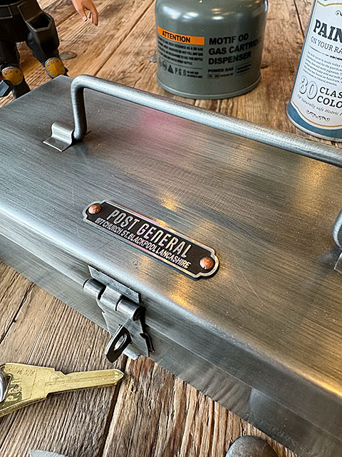 �ݥ��ȥ����ͥ�롡��������ȥꥢ�롡�ߥˡ��ġ���ܥå���