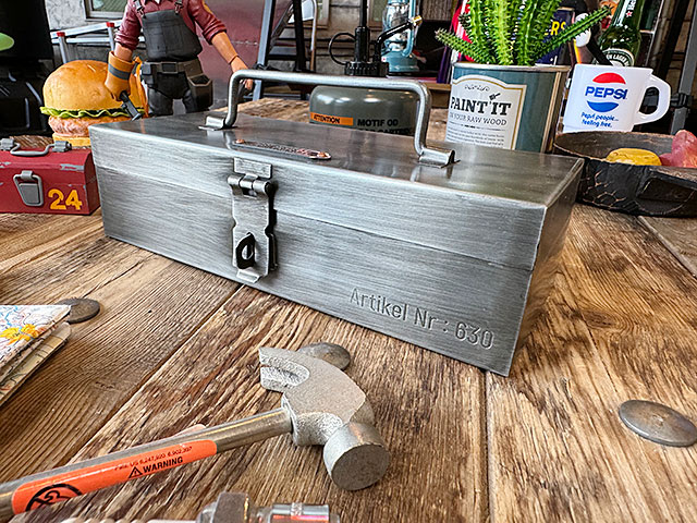 �ݥ��ȥ����ͥ�롡��������ȥꥢ�롡�ߥˡ��ġ���ܥå���