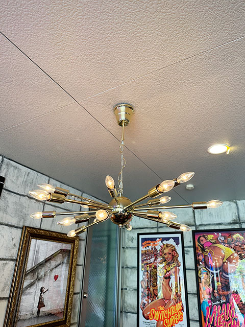 סȥ˥ס18ΡLEDбʥ֥饹ˡŵǤ