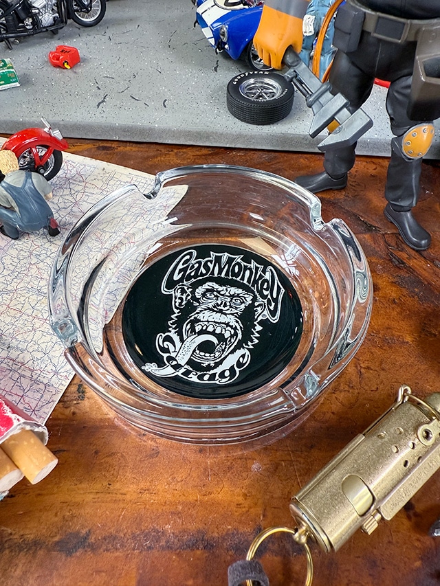 アドバタイジング ガラスアッシュトレイ 灰皿 （ガスモンキーガレージ