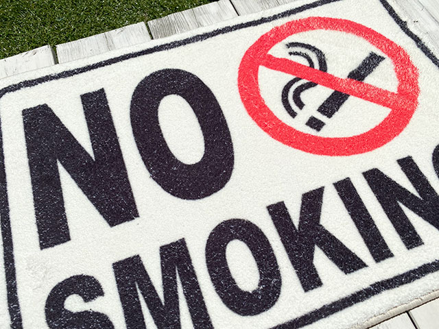 �ر�δ��Ĥߤ����ʥե����ޥåȡ�NO SMOKING���ʶر��
