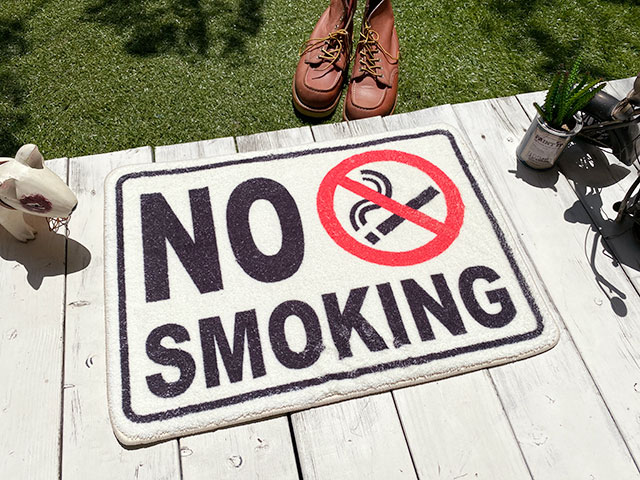 �ر�δ��Ĥߤ����ʥե����ޥåȡ�NO SMOKING���ʶر��