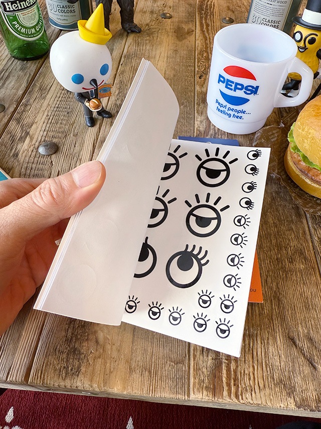 ���å������ɡ�500�Ĥ��̥ܶ�������Ͽ���������������桼�����ƥå����֥å���I See You Sticker Book