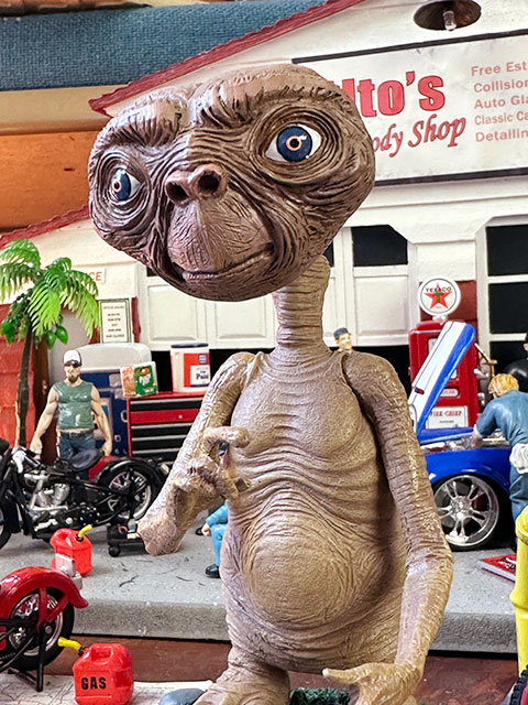 NECA��E.T.���إåɥΥå���