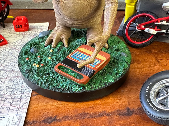 NECA��E.T.���إåɥΥå���