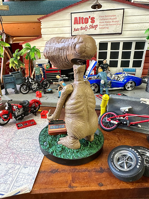 NECA��E.T.���إåɥΥå���