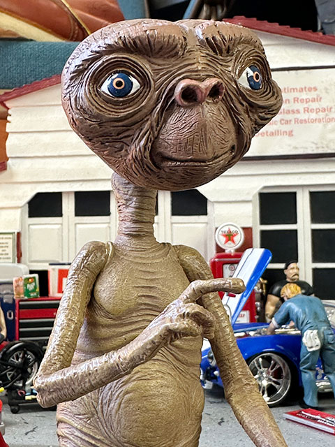 NECA��E.T.���إåɥΥå���