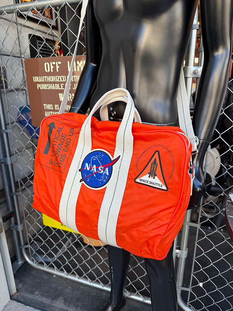 NASA�����åȥХå���RED CANOE����åɥ��̡�