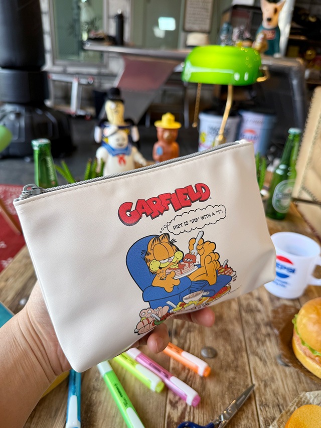 �����ե�����ɡ����������ݡ������ʥۥ磻�ȡ�