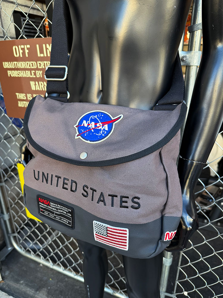 NASA�����������Хå���RED CANOE����åɥ��̡�