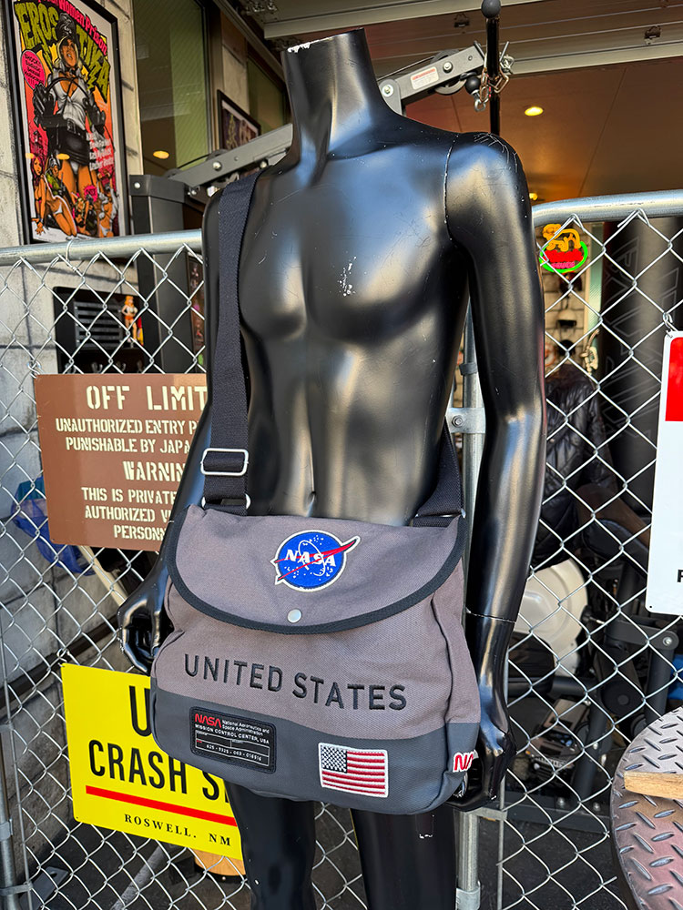 NASA�����������Хå���RED CANOE����åɥ��̡�