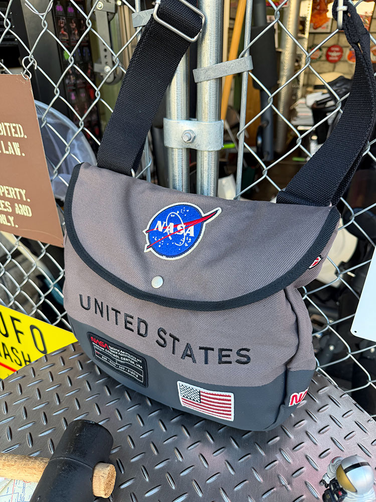 NASA�����������Хå���RED CANOE����åɥ��̡�