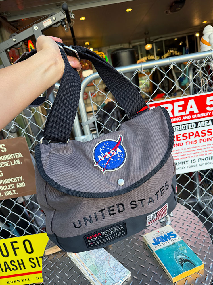 NASA�����������Хå���RED CANOE����åɥ��̡�