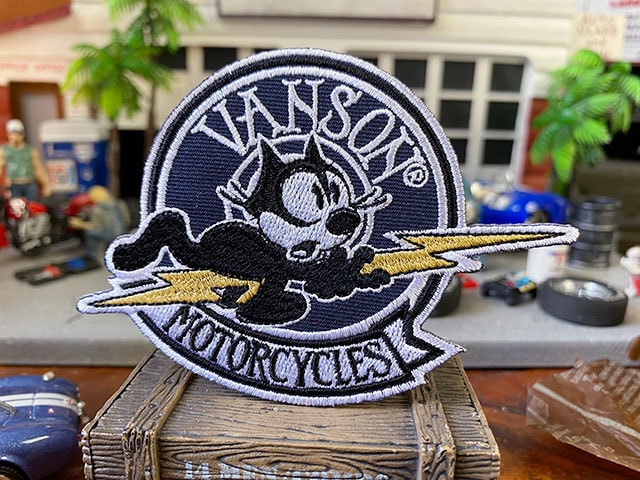 �ե���å������������ॢ���ȥ�åڥ󡡡ʥ饤�ȥ˥󥰡�