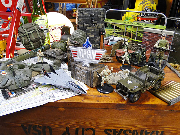 �ȥåץ��󡡥ߥ꥿�꡼��åڥ󡡡ʥ饤�ȥ��졼��