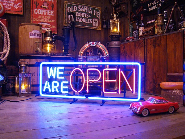 WE ARE OPEN���ͥ����