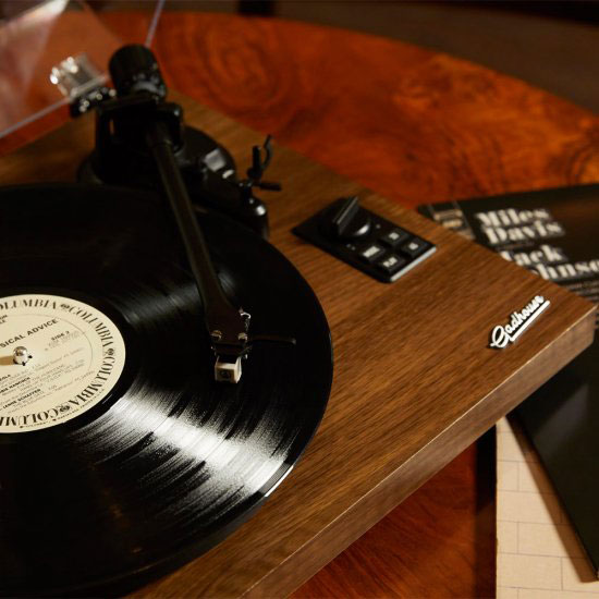 إ꡼쥳ɥץ졼䡼֥åեԡBluetoothԡǽܡiPhoneҤƥ塼ܥåˤǤ롪