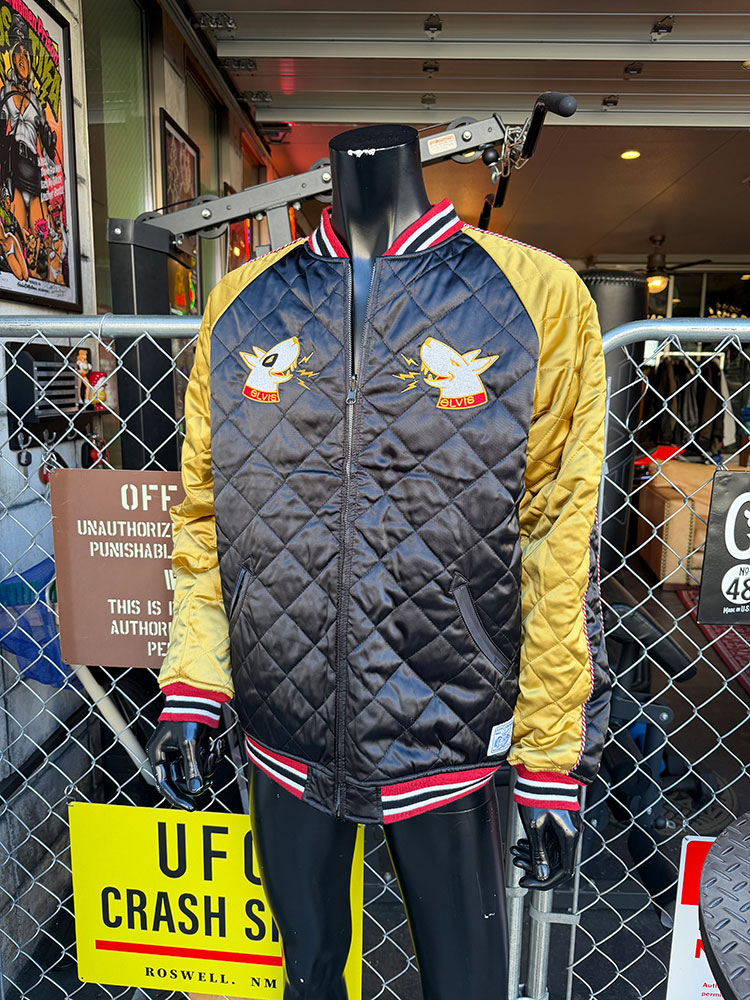 ���åץ�����ѥˡ��������ǥ롡25��ǯ���˥С����꡼�����֤����ס���������󡡥�С����֥�