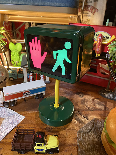 ����ꥫ�ο��浡�饤�ȡ���STOP/WALK��