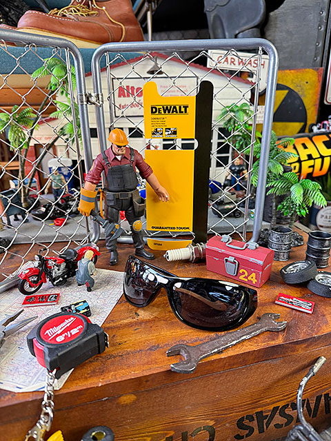 DEWALT���ǥ�����ȡ��ɥߥ͡��������ݸ�ᥬ�͡��ʥ��⡼����󥺡ˡ������եƥ����饹��UV���åȡ��ޤ�ߤᡡ���̡������ᥬ�͡�����ѥᥬ�͡���������