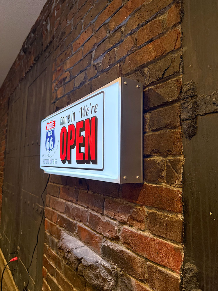 �롼��66��LED������饤�ȡ��饤�ȥ�����ܥå���