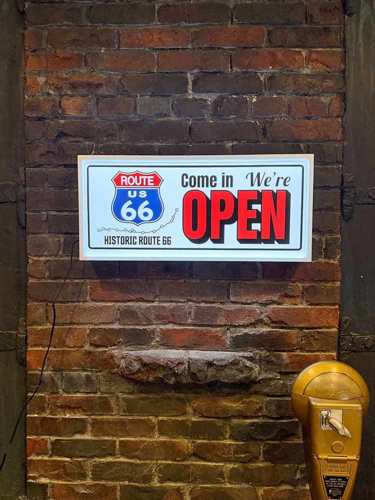 �롼��66��LED������饤�ȡ��饤�ȥ�����ܥå���
