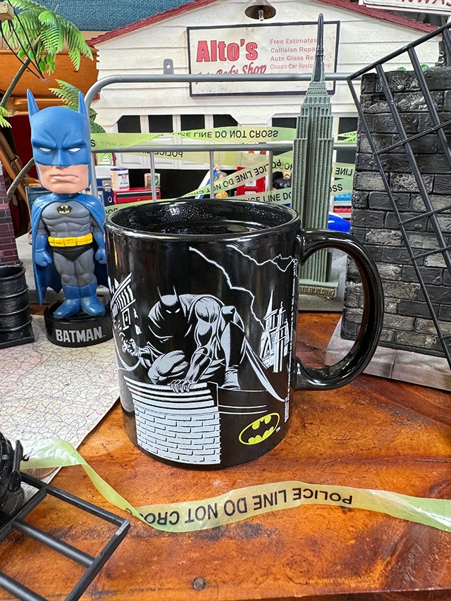 バットマン ヒートチェンジマグ マグカップ 315ml 公式グッズの通販