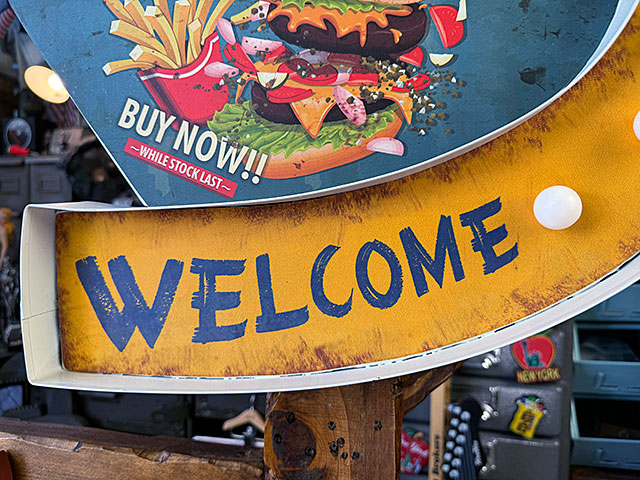 �ϥ�С������������ե饤�ɥݥƥȡ������ɥ����󷿡�LED�ƥ��󥵥��󡡴���