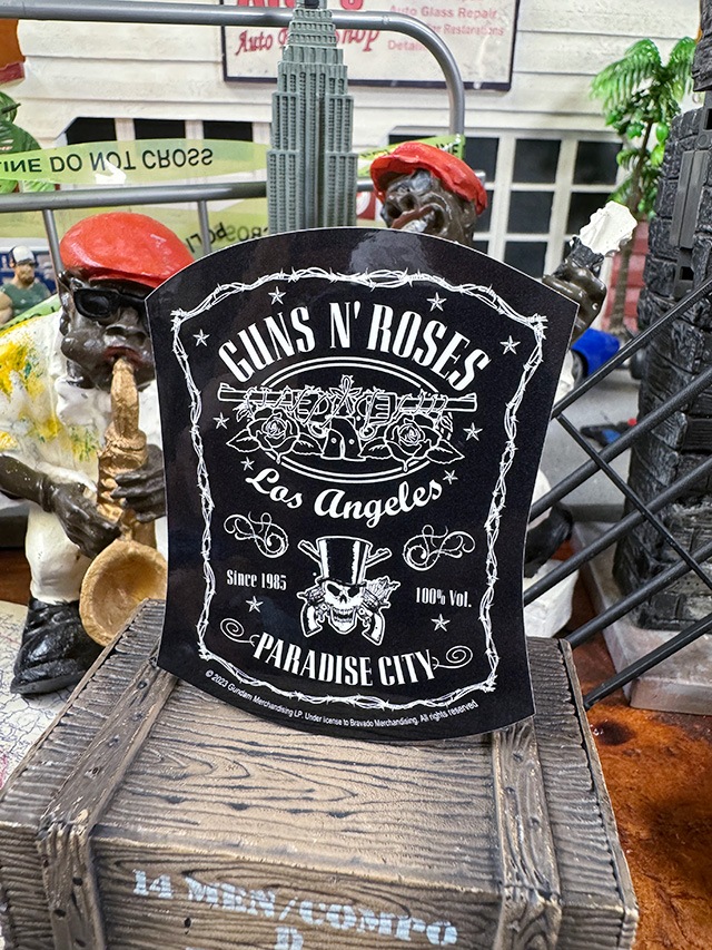 ガンズ・アンド・ローゼズ オフィシャル ステッカー （ブラックラベル