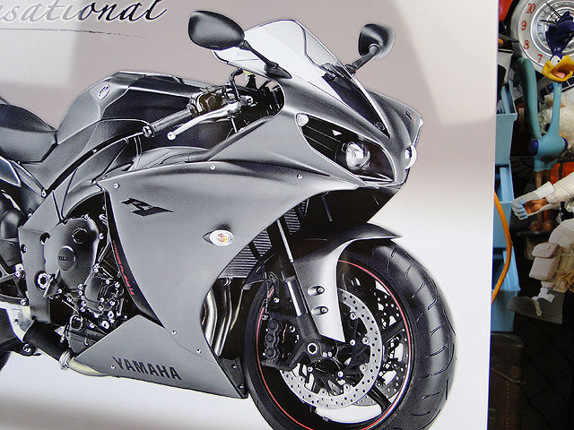 �񻺥Х������֥ꥭ���ĥ�ޥ�YZF-R1