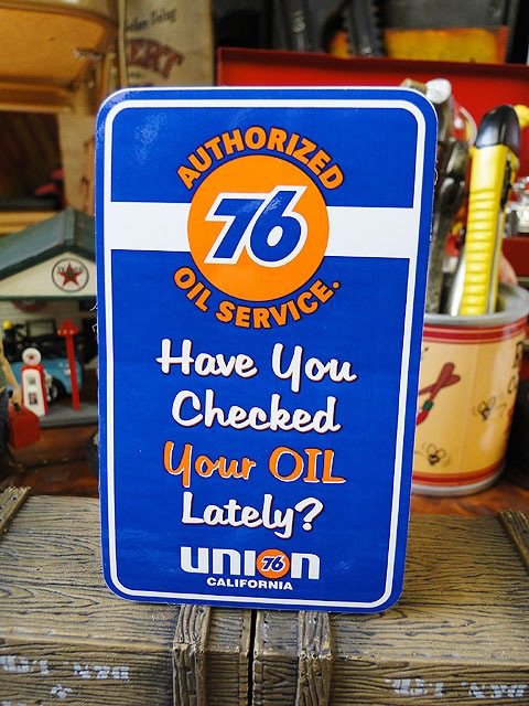 ��Υ���76���졼���󥰥��ƥå�������Have You Checked Your Oil Lately?��