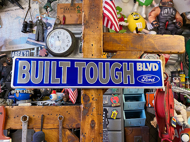 �ե����ɡ����ȥ꡼�ȥ����󡡡�BUILT TOUGH BLVD�ˡ��ե����ɥ֥롼