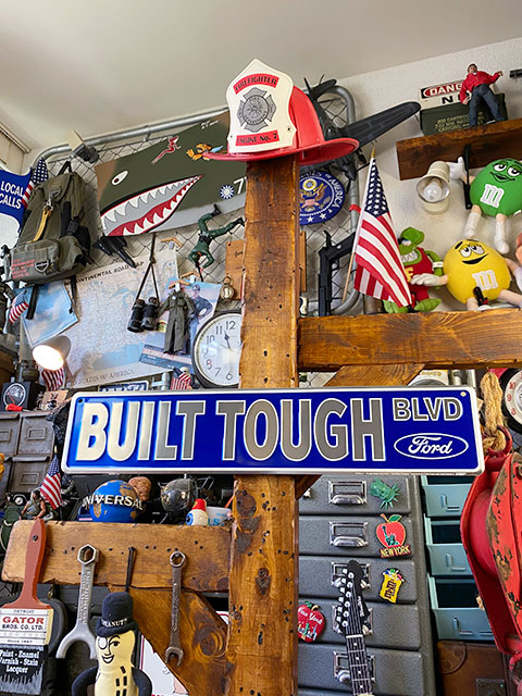 �ե����ɡ����ȥ꡼�ȥ����󡡡�BUILT TOUGH BLVD�ˡ��ե����ɥ֥롼