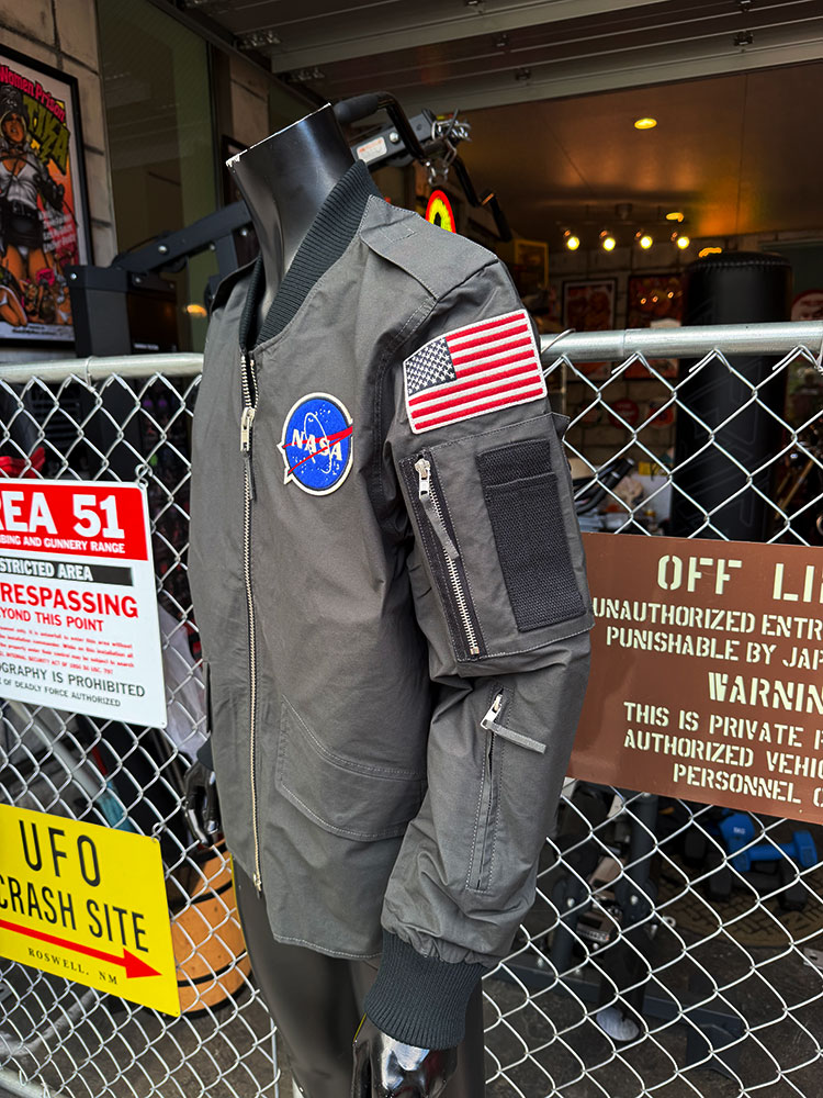 NASA�����ޡ��ե饤�ȥ��㥱�åȡ�RED CANOE����åɥ��̡�