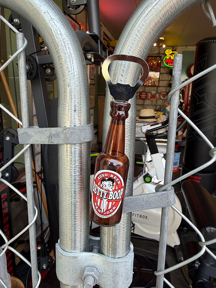 �٥ƥ����֡��ס��ӥ��ܥȥ뷿�ܥȥ륪���ץʡ�����XOXO BEER�ˡ��ޥ��ͥå��դ�����ȴ��
