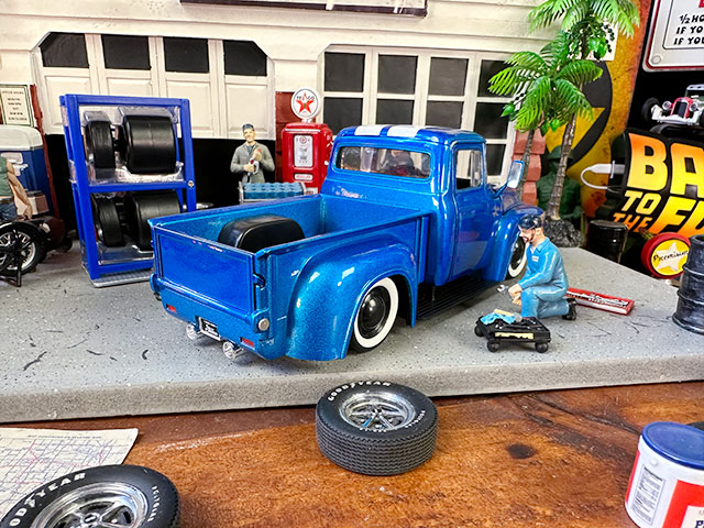 1956ǯ���ե����ɡ�F-100���ԥå����åס��������㥹�ȥߥ˥�������������ۥ����륻�å��դ���1/24�������롡�ʥ᥿��å��֥롼/�졼���󥰥��ȥ饤�ס�