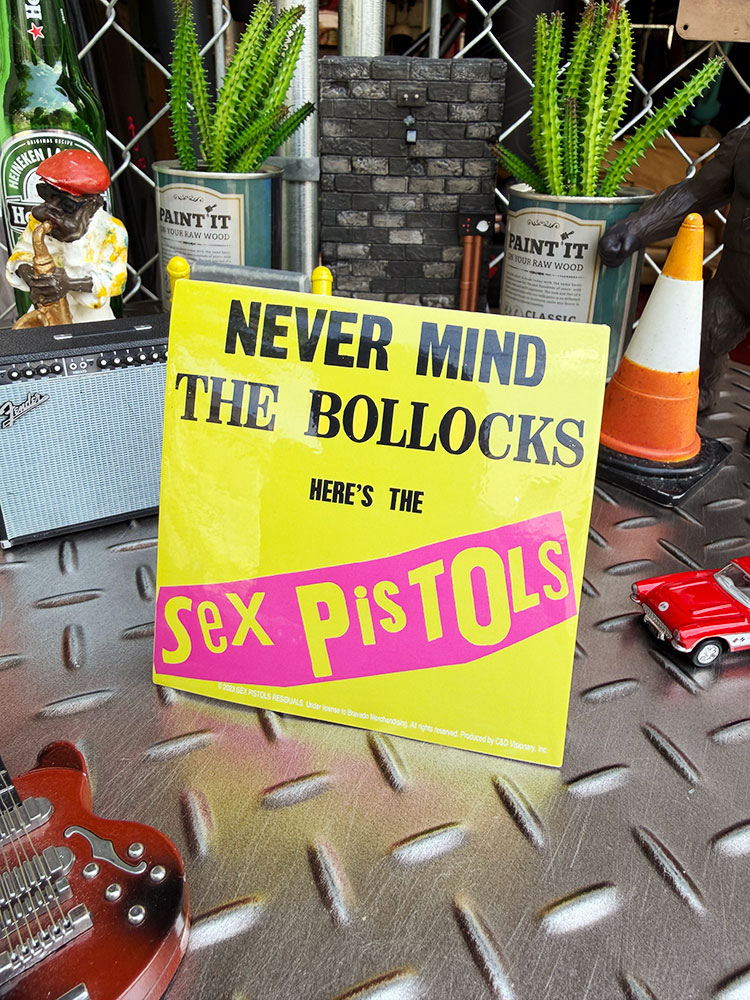 セックスピストルズ NEVER MIND THE BOLLOCKS アルバムジャケット