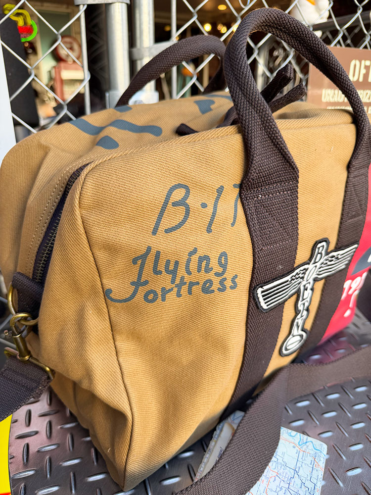 �ܡ����󥰡�B-17�����åȥХå���RED CANOE����åɥ��̡�