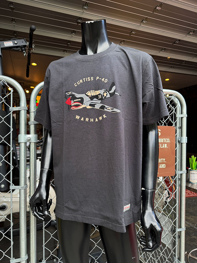 ヴィンテージアメリカ軍ミリタリーTシャツ カーチスP-40 ウォーホーク オフィシャル Tシャツ （スレート）の通販