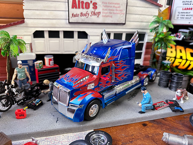 Jada 映画 トランスフォーマー ウエスタンスター 5700XE オプティマス