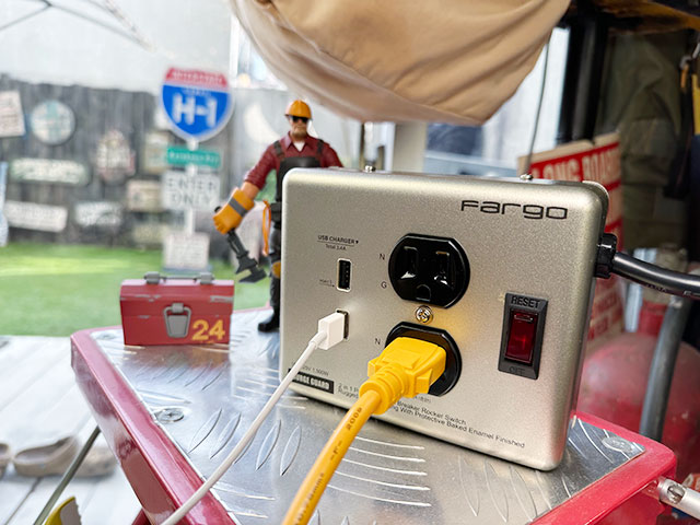 ȥꥢ롡륿åסUSB2ĸ+USB/СˡOAåסŸåס3.4AUSB®š1.8m