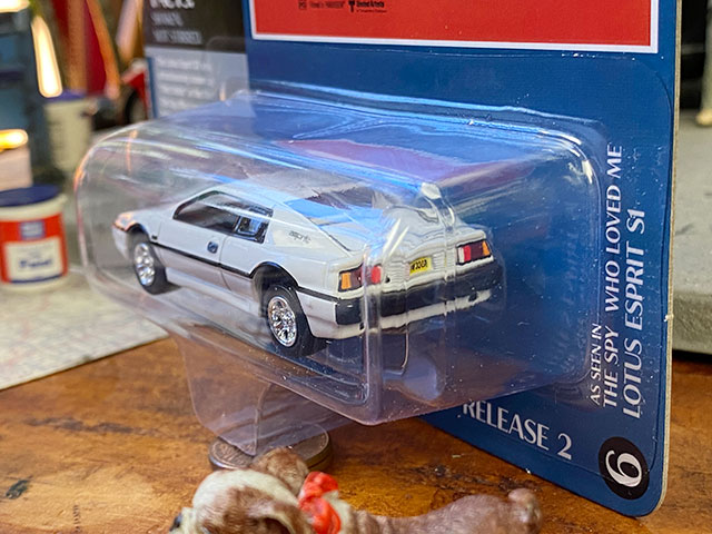 ジョニーライトニング 映画 007 私を愛したスパイ ロータス エスプリのダイキャストミニカー 1 64スケールの通販 販売 アメリカ雑貨のテーマパーク キャンディタワー