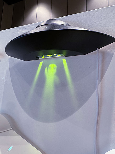 ͤ轱UFO饤ȡLEDʥ֥åˡñ