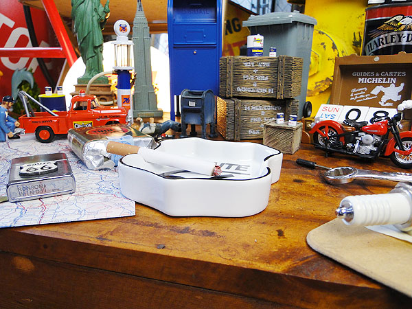 �롼��66�������ɥ����󷿡�������ȥ쥤