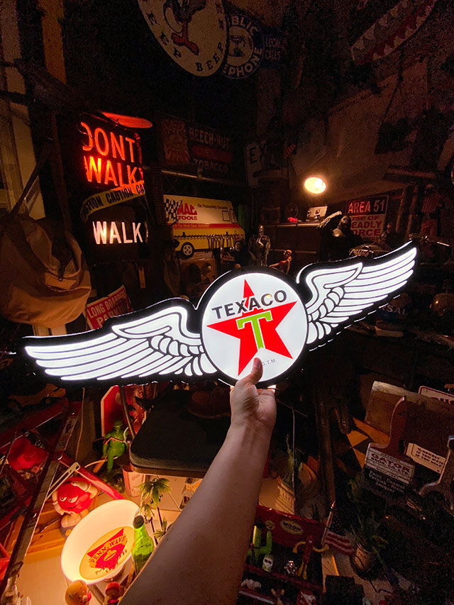 �ƥ������������LED������