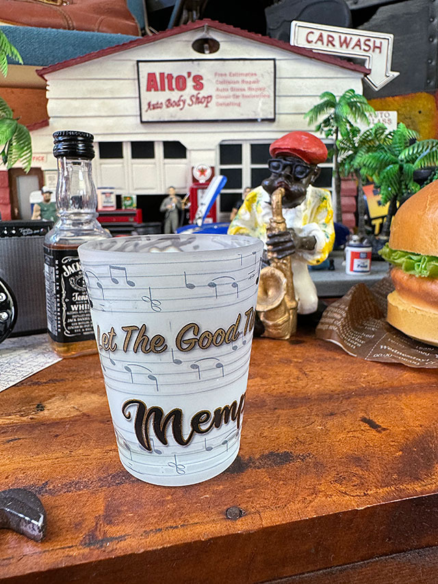 ���ե���������åȥ��饹����Memphis Good Times Roll��