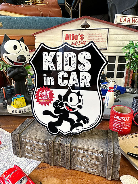 �ե���å������ֻҶ���äƤޤ��ס����ƥå������ʥ�����ɥ������סˡ�KIDS IN CAR